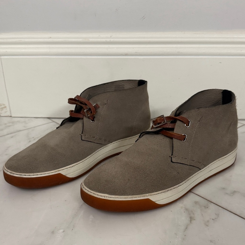 Men's Taupe Suede Chukka Sneaker with Brown Laces
